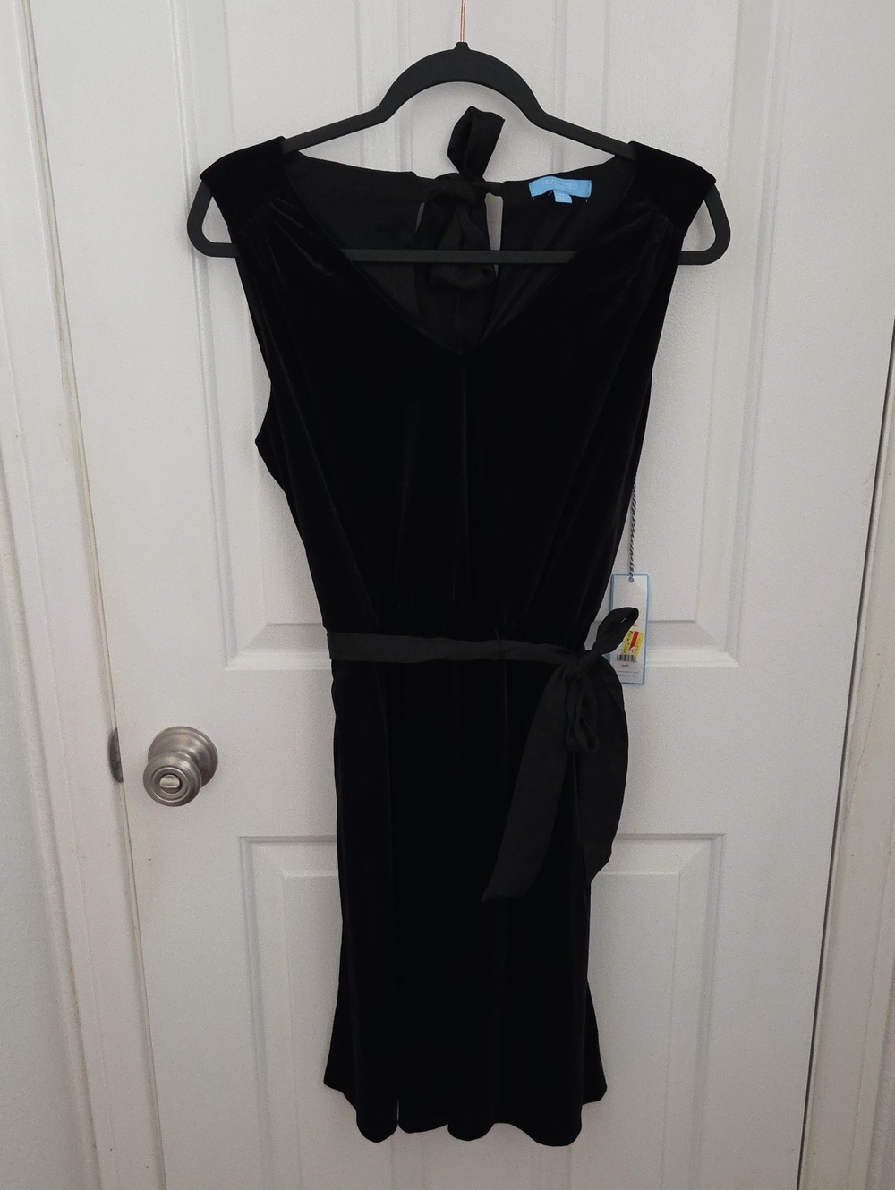 Draper James Black Velvet Tie-Waist Women’s Dress